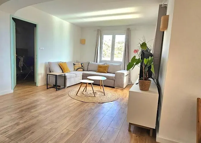 Spacieux De 3 *