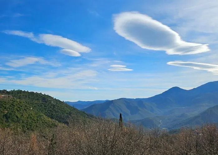 Spacieux De 3 Venaco (Corsica)